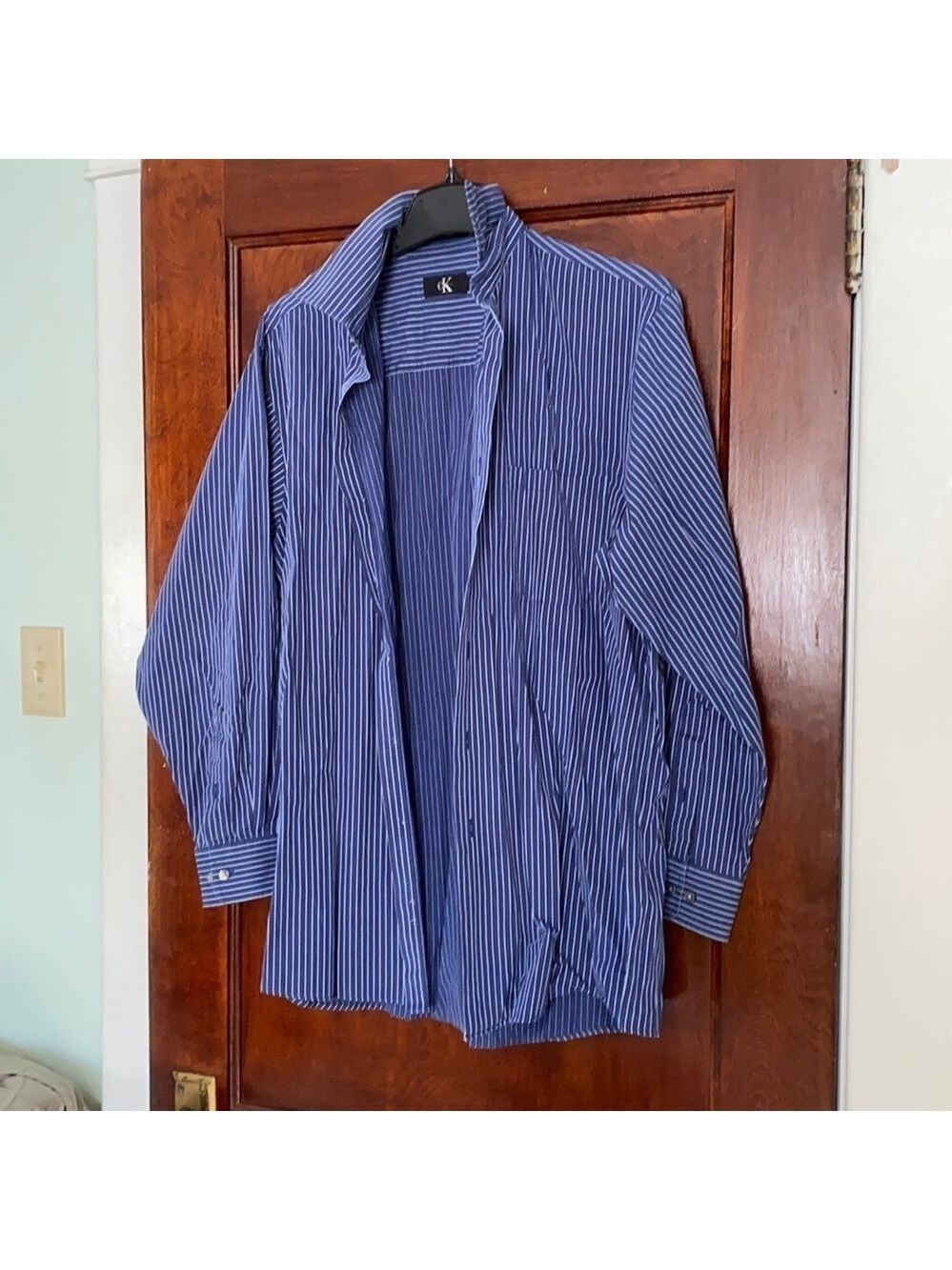 Calvin Klein Mens dress shirt; size L 32/33